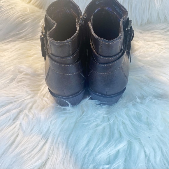 B.O.C | Brown Leather Ankle Boots - Picture 4 of 7